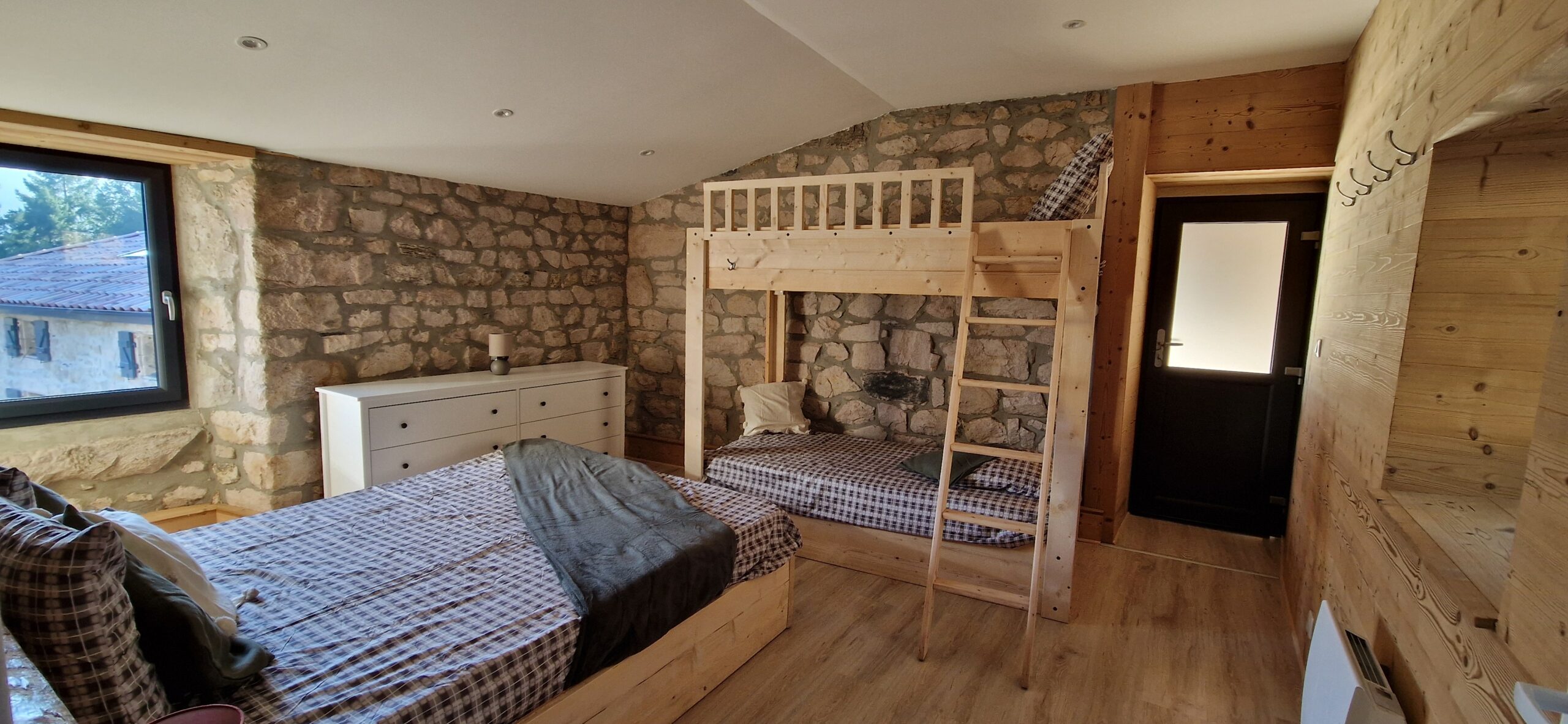 Chambre-gite-la-chataigne-lit-superpose-2